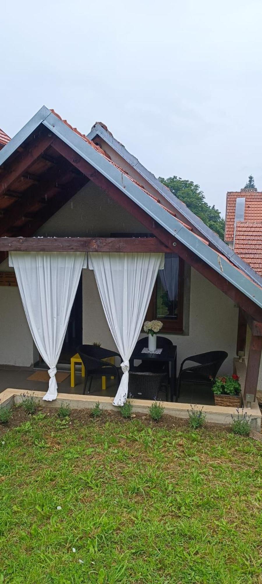 Apartman Nad Vinnym Sklepom Pouzdrany Εξωτερικό φωτογραφία